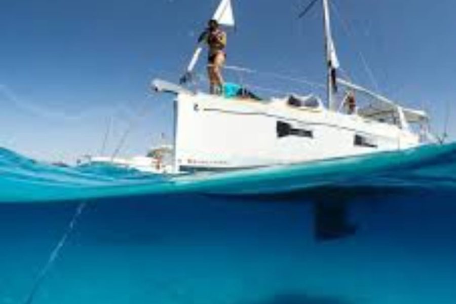 Escursione in Barca a Favignana – Un Giorno tra Mare Cristallino e Sapori Siciliani