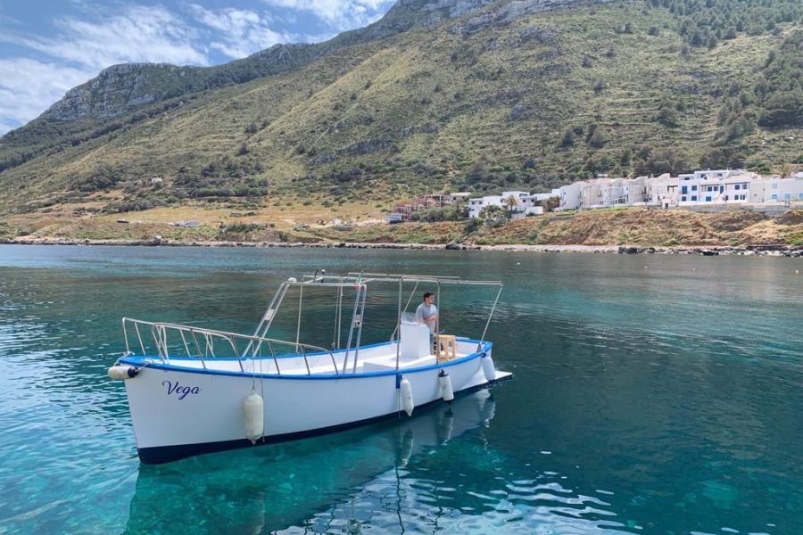 Giro dell’isola di Marettimo in barca